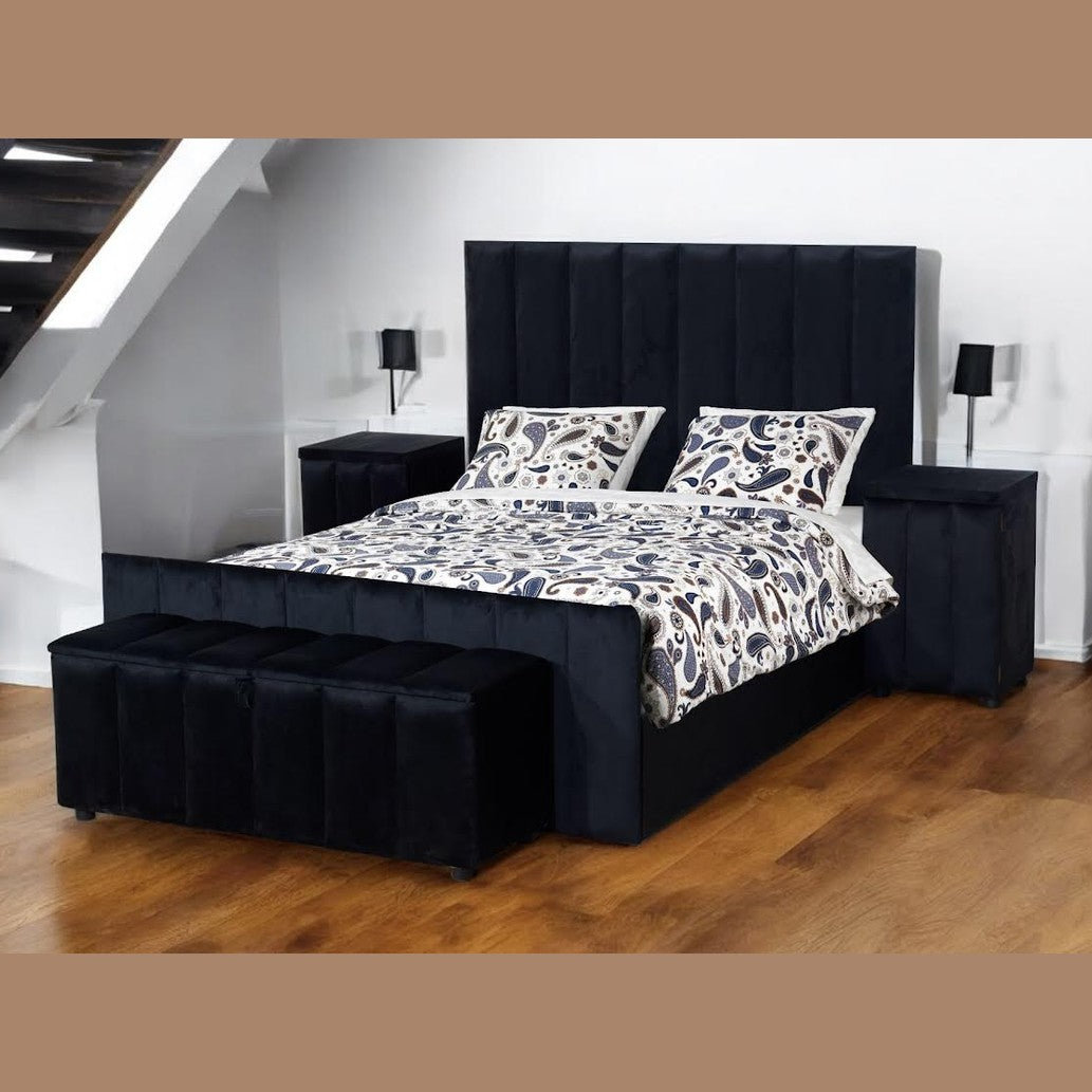 Classic B Sleigh Bed with Pedestals & Blanket Box Black