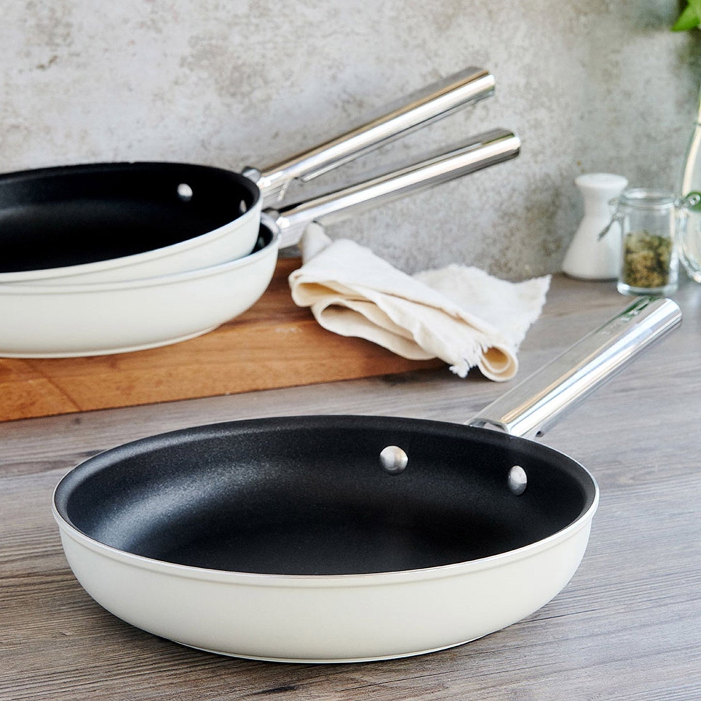 Smeg Frying Pan 26CM - Cream