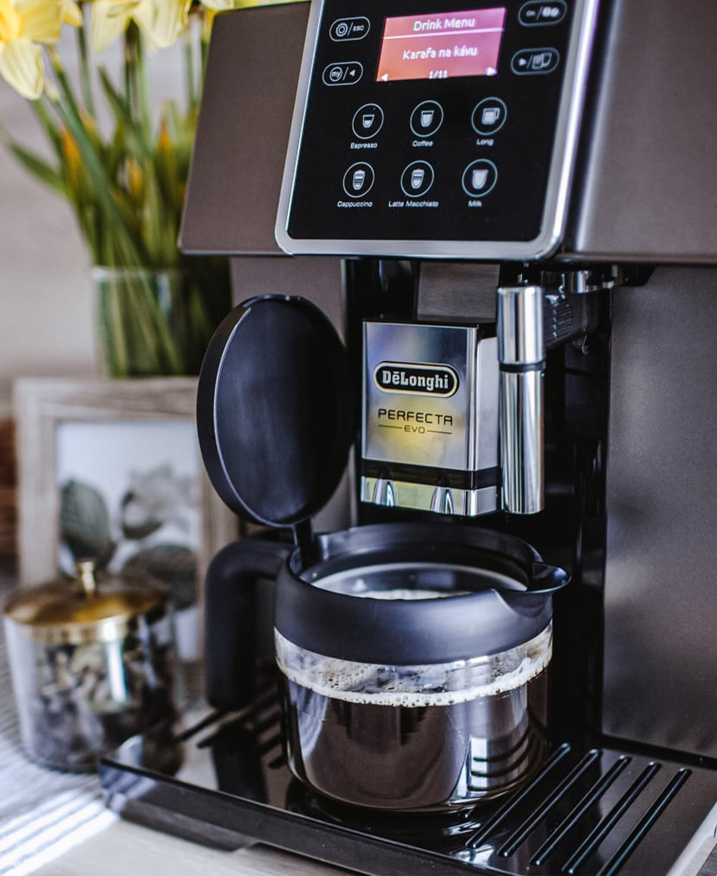 DeLonghi Perfecta Evo Coffee Machine ESAM420.80.TB - Silver