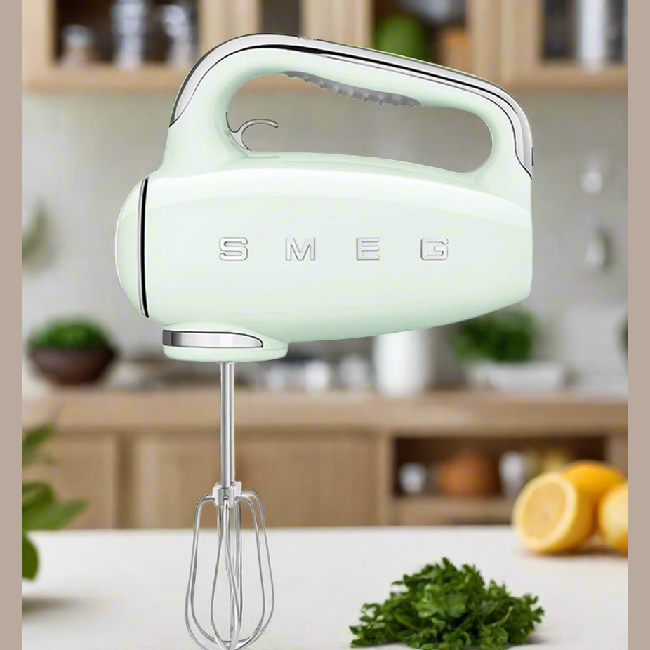 Smeg Retro 50's Style Hand Mixer 250W - Green