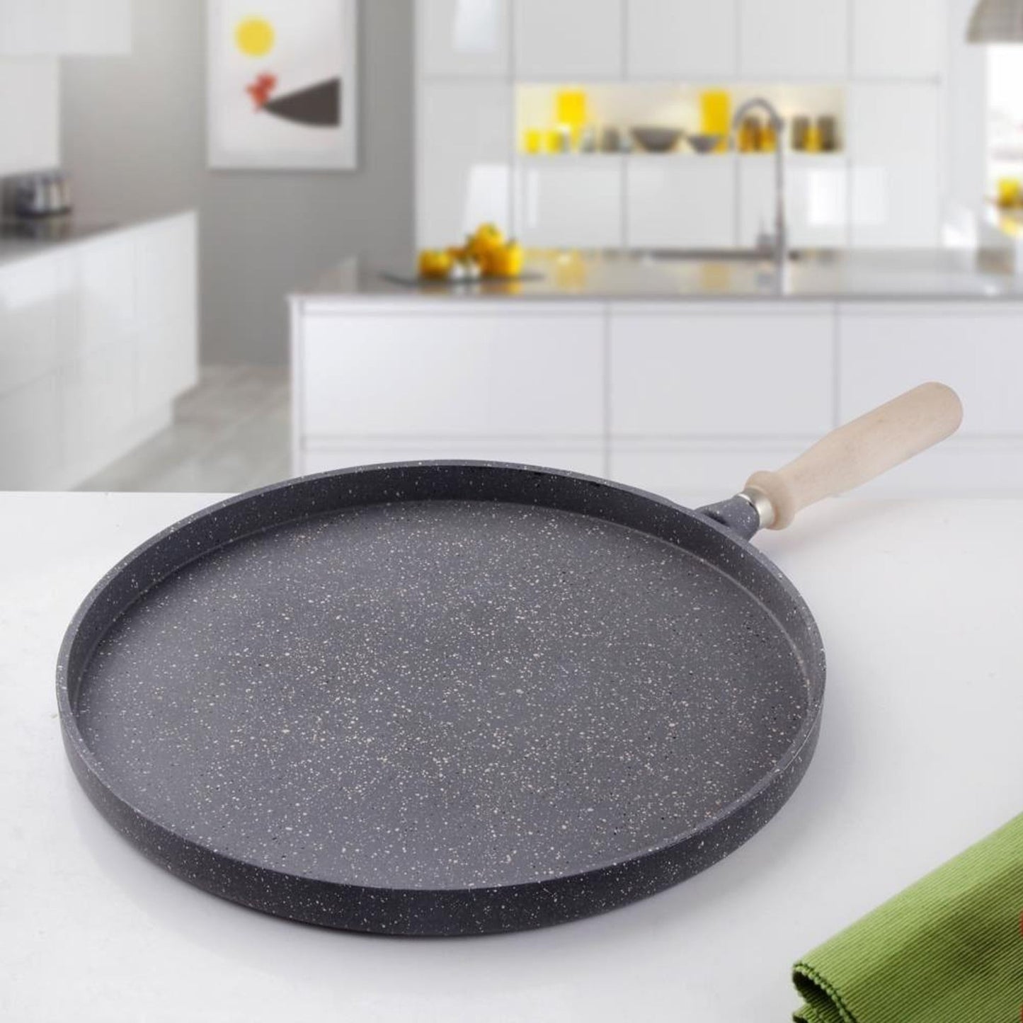 Leydi 36cm Cast Aluminium Pan Black