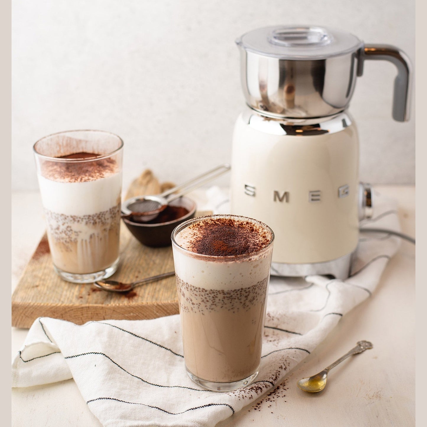 Smeg Milk Frother - Cream