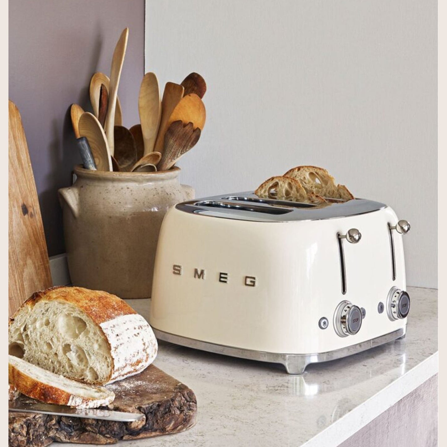 Smeg Retro 2000W 4 Slice Square Toaster - Cream