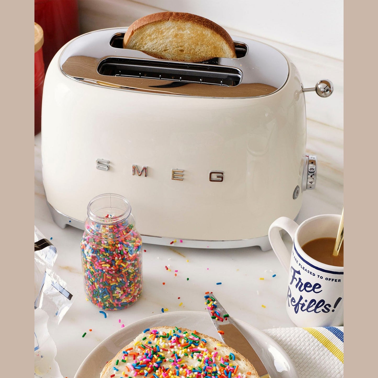 Smeg Retro 2 Slice Toaster - Cream