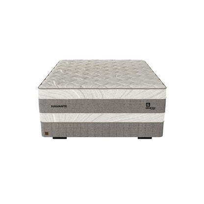 Navante Queen Bed