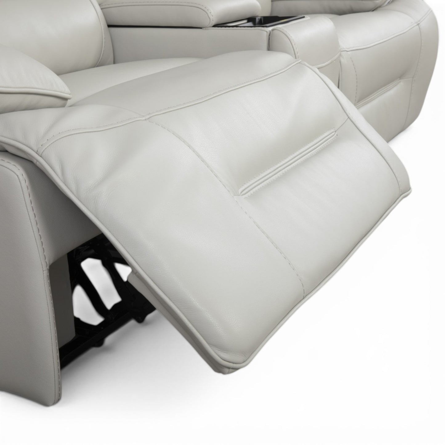 CA Corner Electric Lounge Suite White U70391M