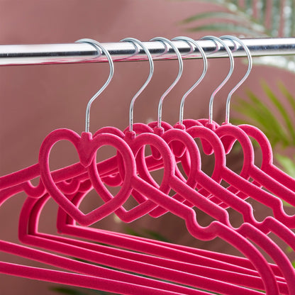 Kids velvet hanger chrome hook detail