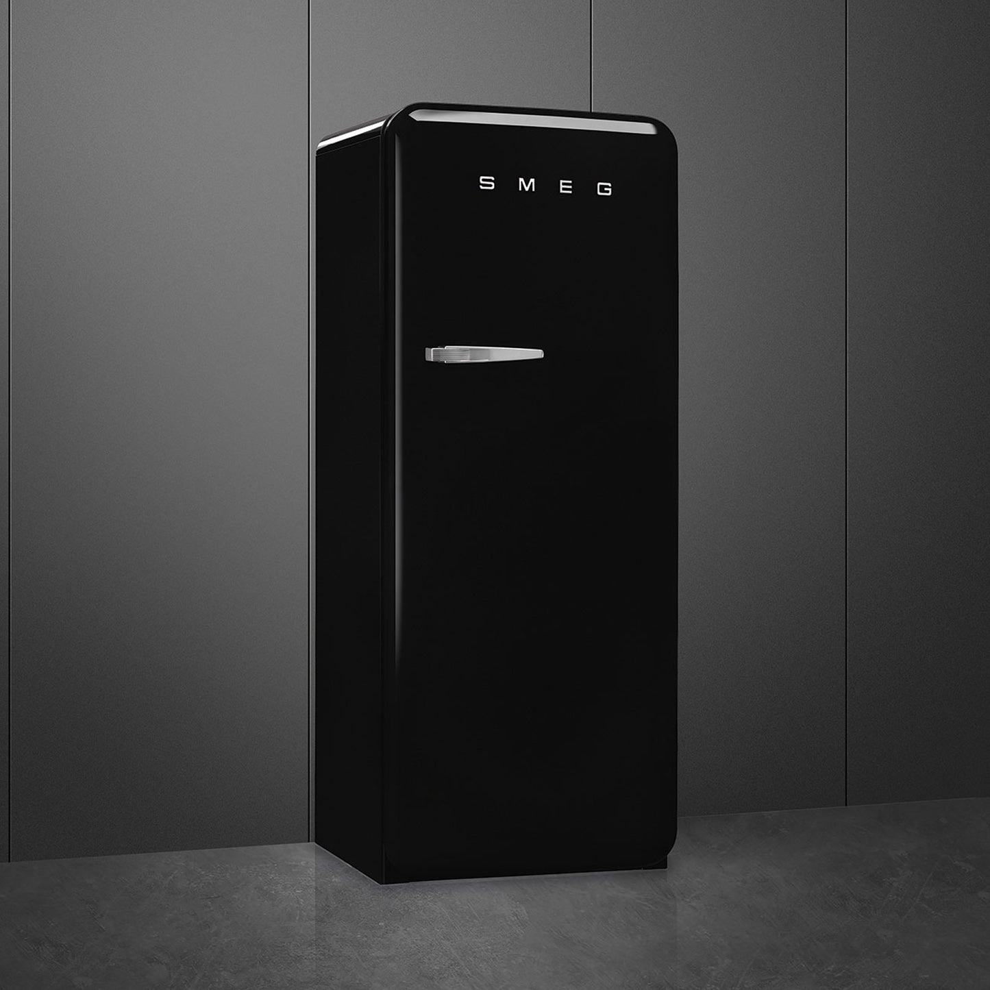 Smeg Retro Refrigerator - Glossy Black