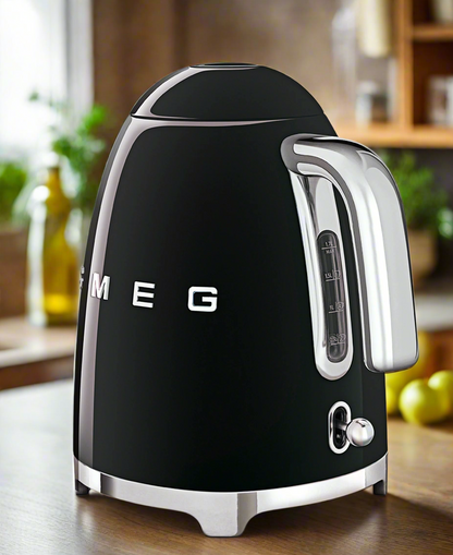 Smeg Retro Kettle 1.7LT - Black