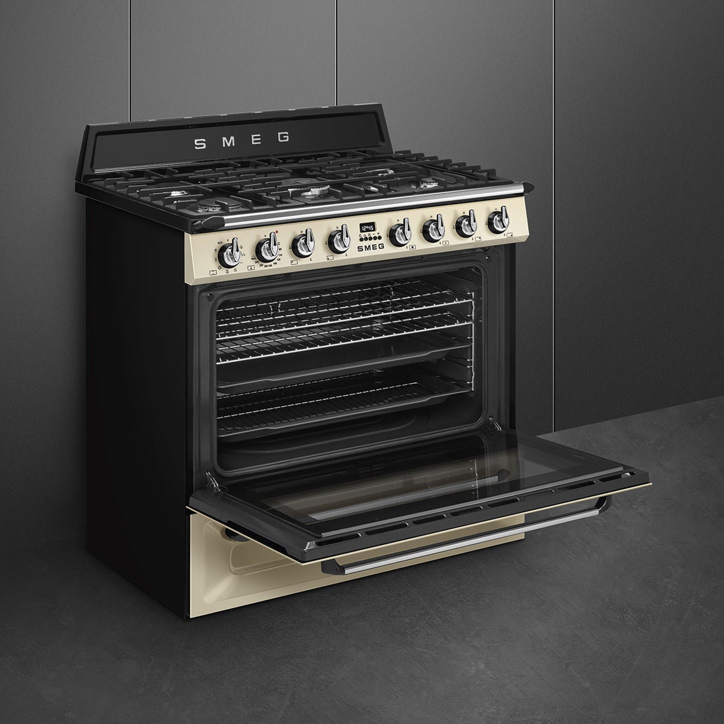 Smeg Victoria Gas-Electric Range Cooker - Cream