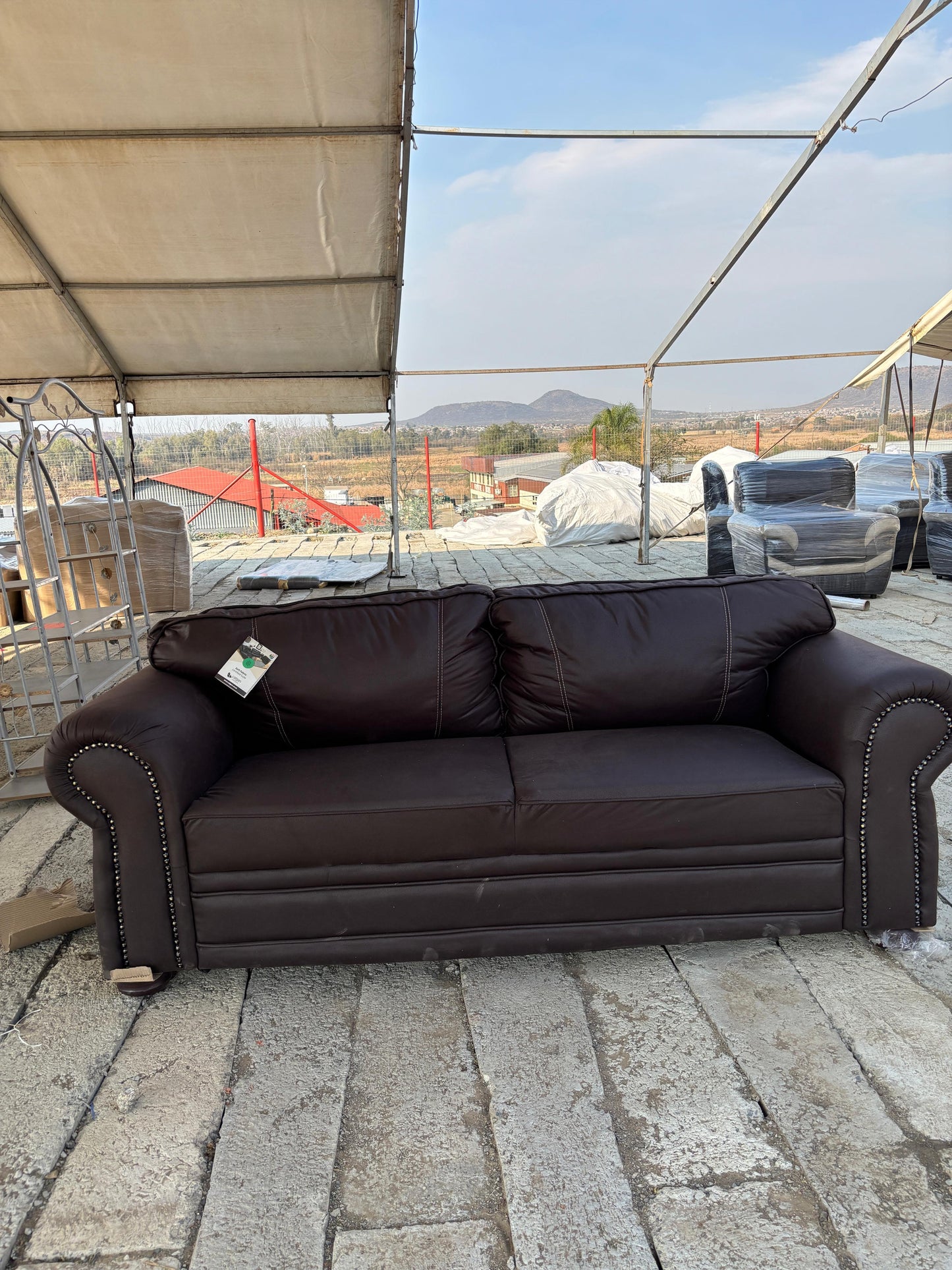 Amarock 2.5 Seater Couch