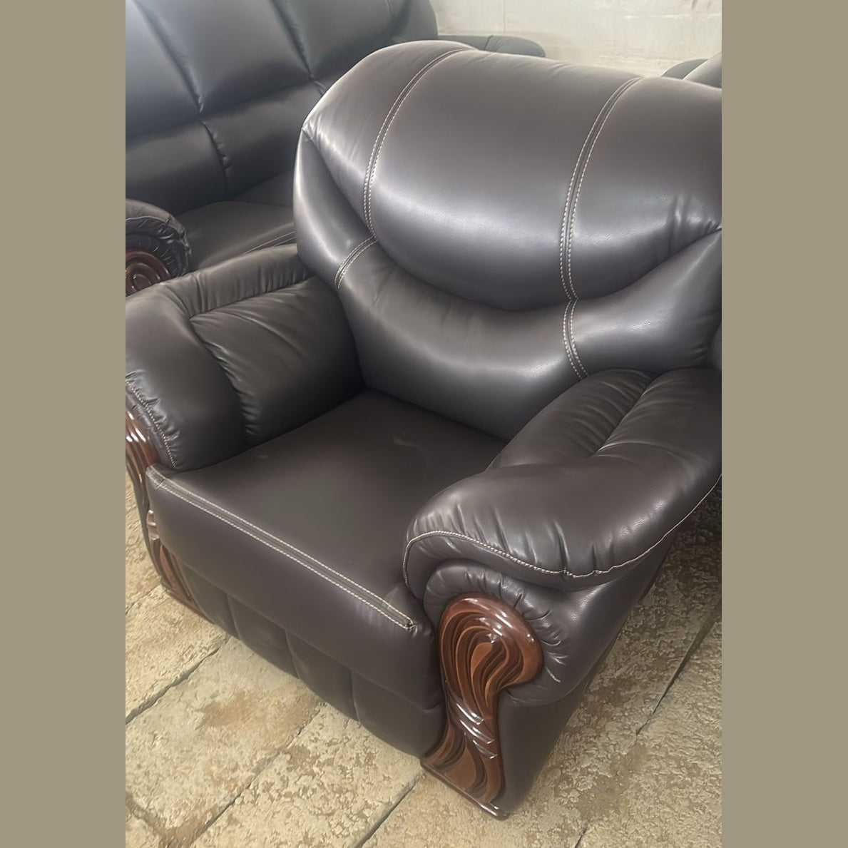 Tiara Lounge Suite