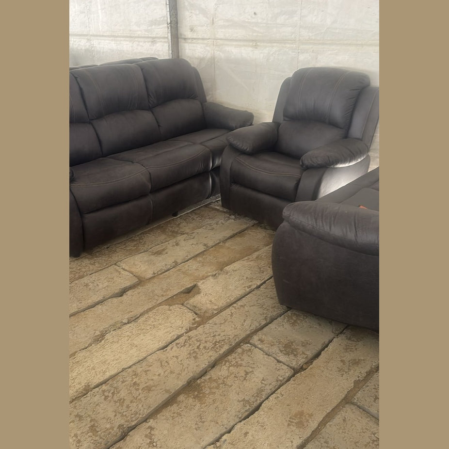 Tempo 3.2.1 Lounge Suite