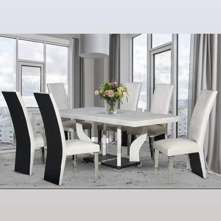 Legends Boston Ostrich skin 7 Pce Dining room suite